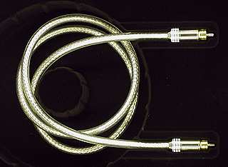 mit 25 kt vergoldetem Stecker und versilbertem Kabel